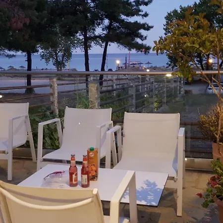 Hatzoudis Luxury *