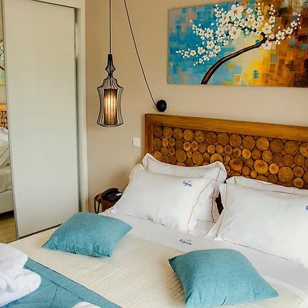 Hatzoudis Luxury * Χρυσή Αμμουδιά