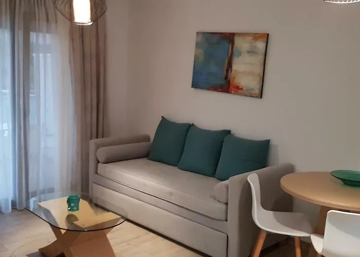 Hatzoudis Luxury * כריסי אמודיה