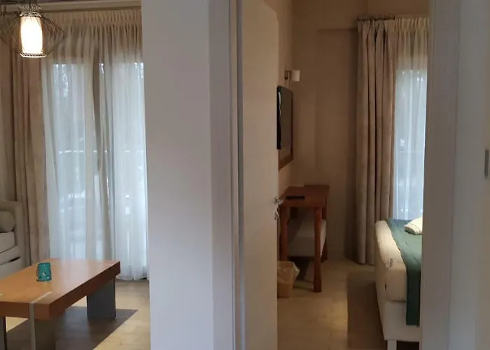 Hatzoudis Luxury * Chrysi Ammoudia